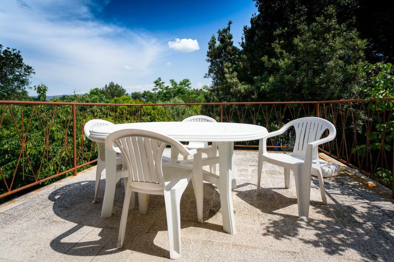 Apartman Jezevac Кърк Екстериор снимка