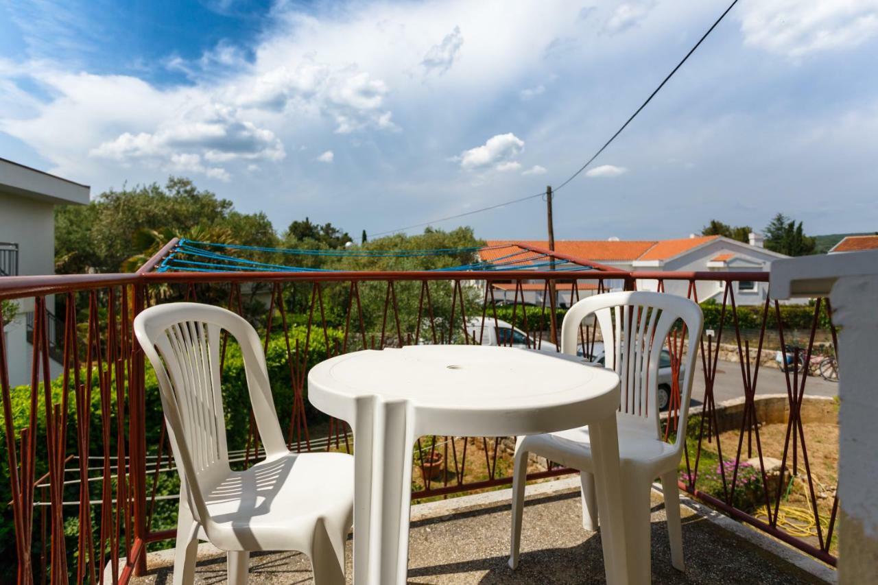 Apartman Jezevac Кърк Екстериор снимка