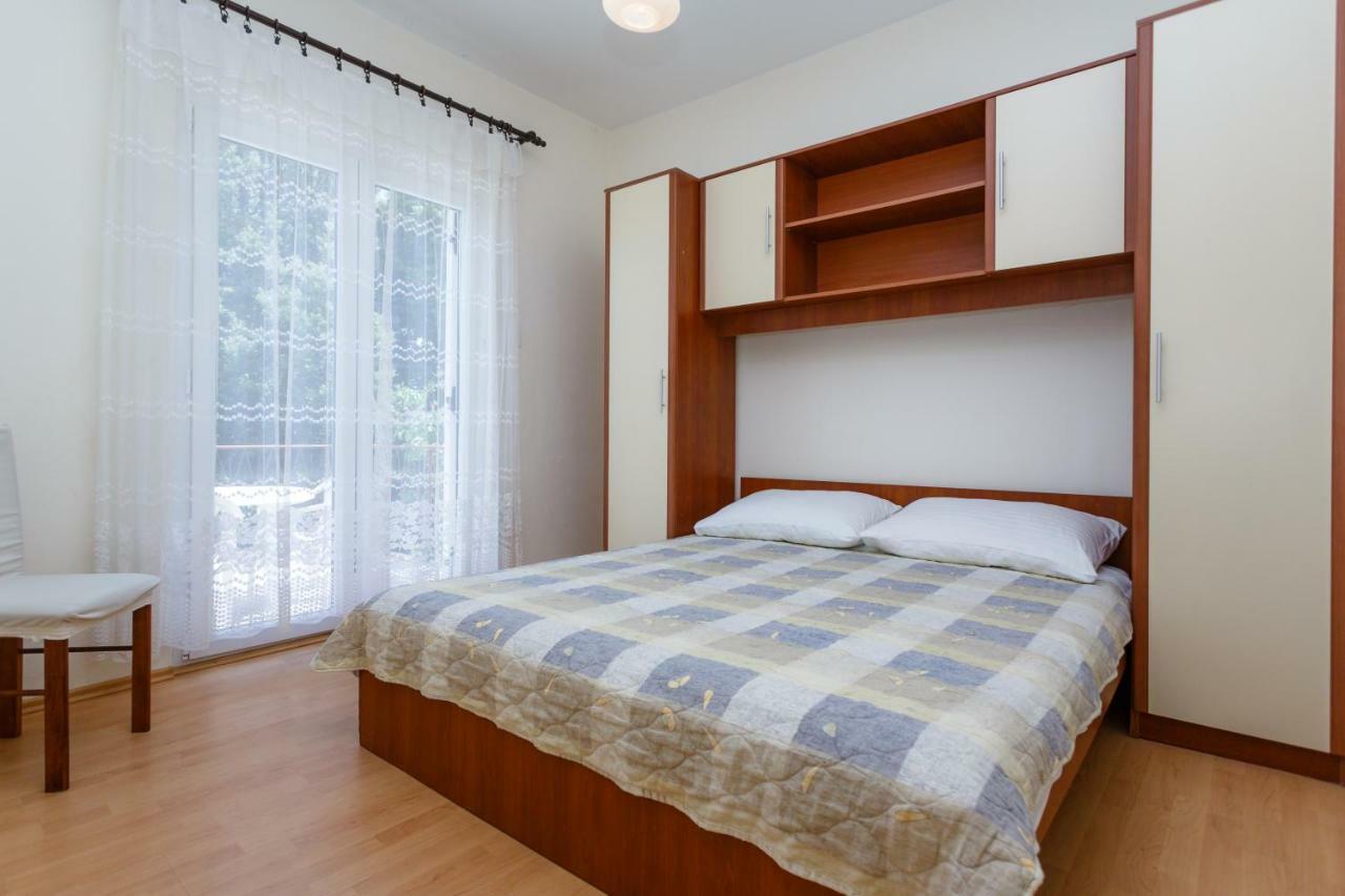 Apartman Jezevac Кърк Екстериор снимка