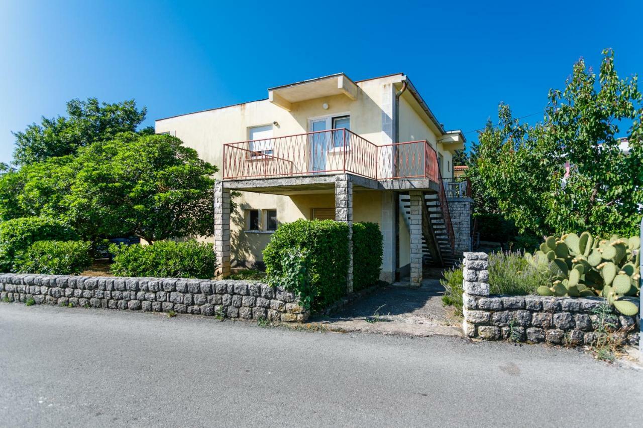 Apartman Jezevac Кърк Екстериор снимка