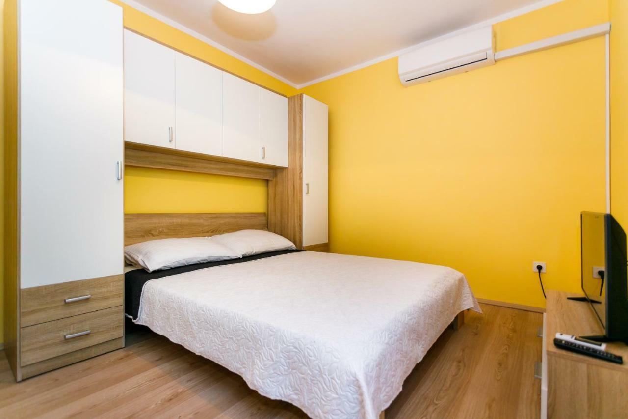Apartman Jezevac Кърк Екстериор снимка